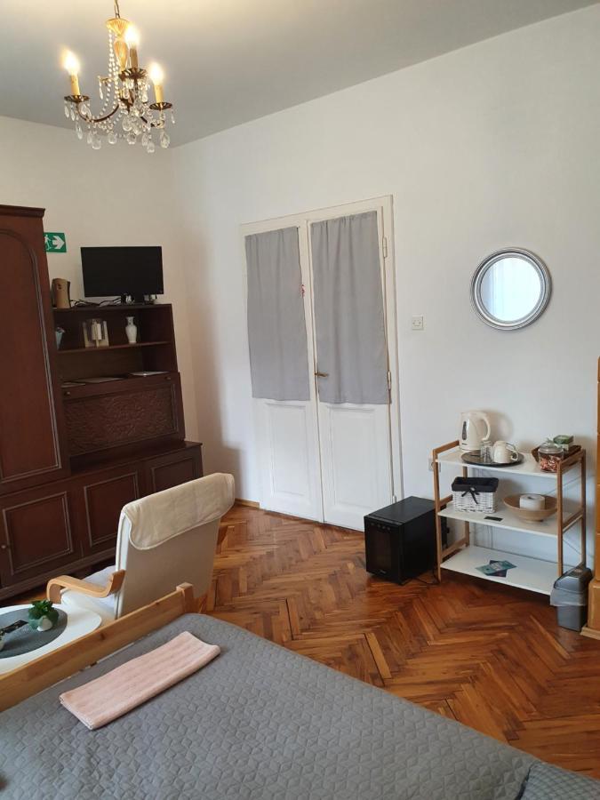 Citadela Hotel Sombor Buitenkant foto