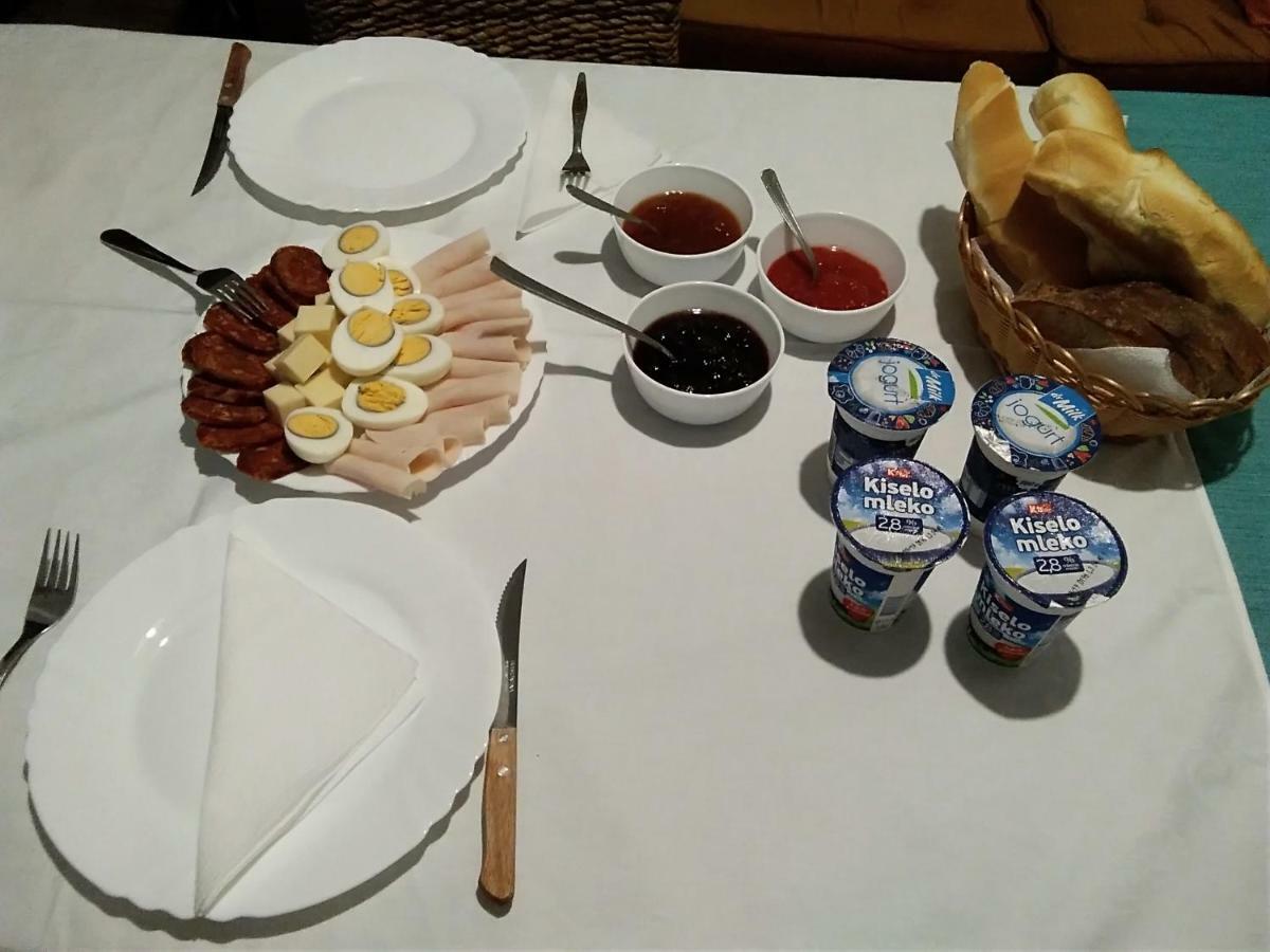 Citadela Hotel Sombor Buitenkant foto