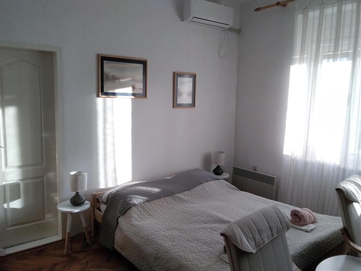 Citadela Hotel Sombor Buitenkant foto